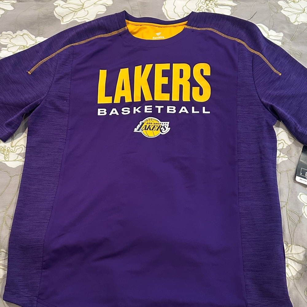 Lakers Fanatics Purple NBA Shirt, NWT size Large